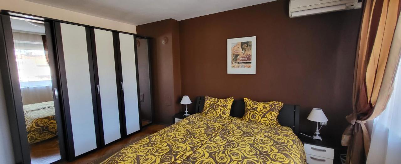 Style Apartment Pomorie Exterior photo
